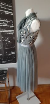 Midi sukienka needle&thread ekskluzywna seria Asos