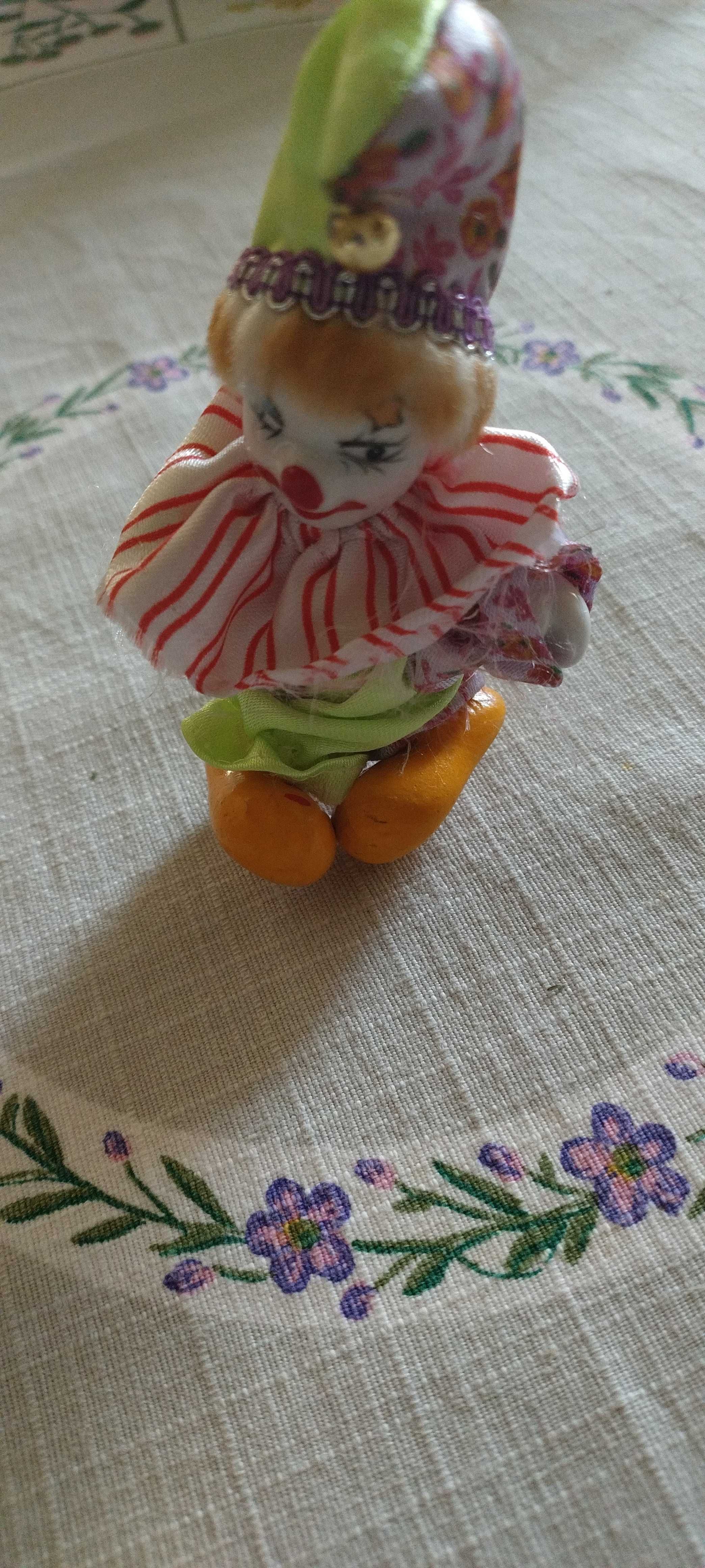Figurka porcelanowa Klaun.