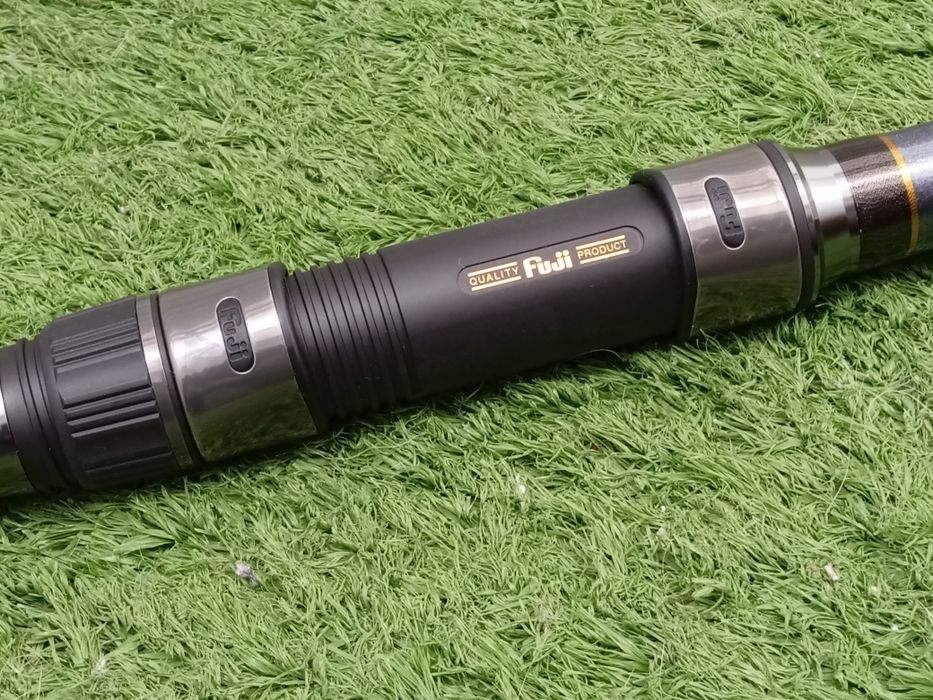 Cana OKUMA Flite Hybrid 450 (Surfcasting, Fundo)