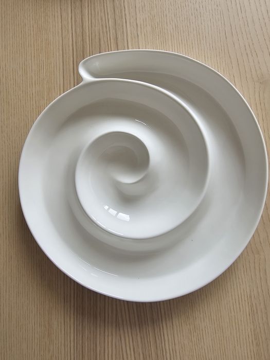Conjunto de 2 Pratos NOVOS design em espiral