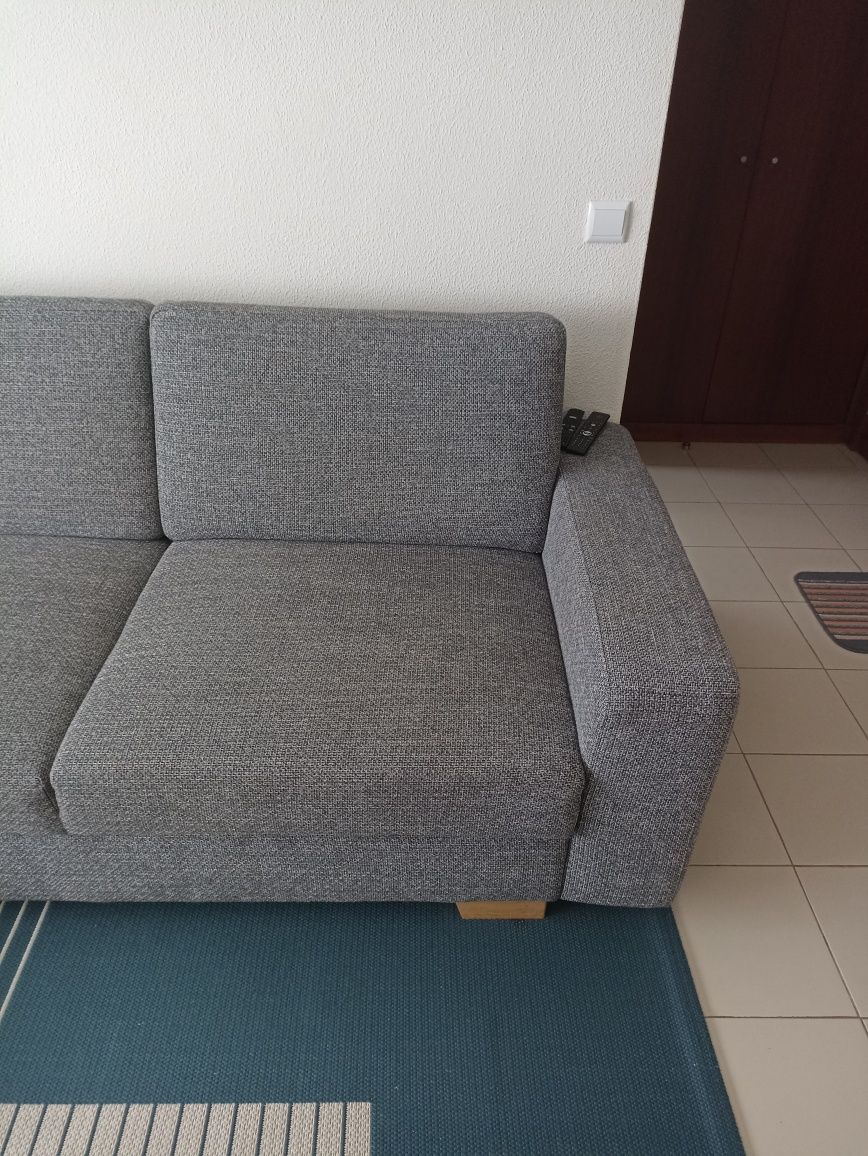 Vendo sofá IKEA como novo comprado em janeiro, sofá topo de Gama.