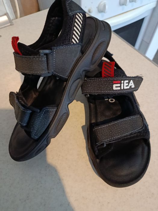 Сандалі хлопчачі