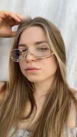Nowe okulary korekcyjne ze złotymi oprawkami +2.5