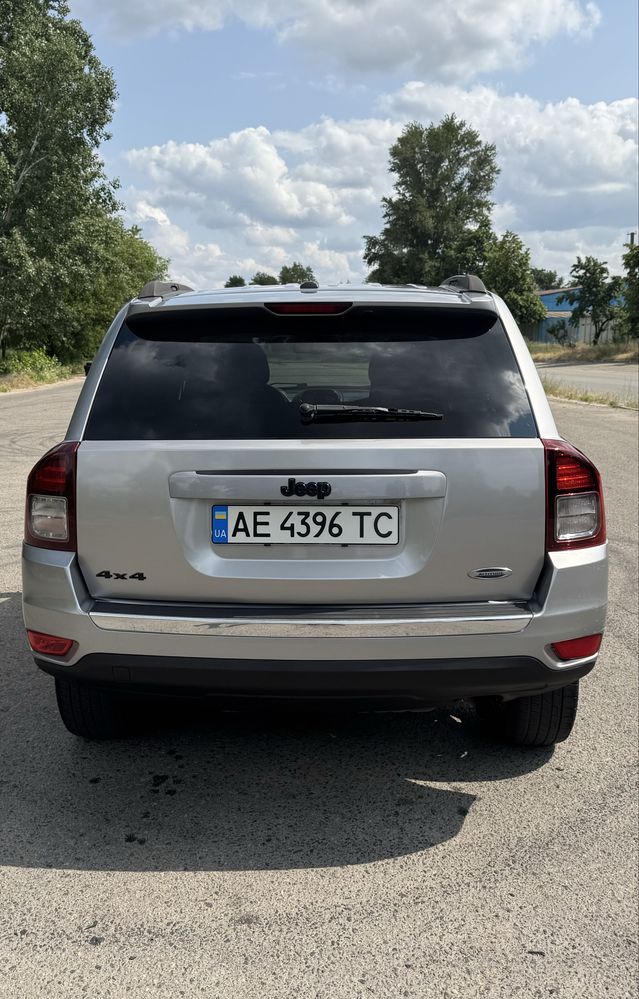 Jeep Compass 14 1 покоління