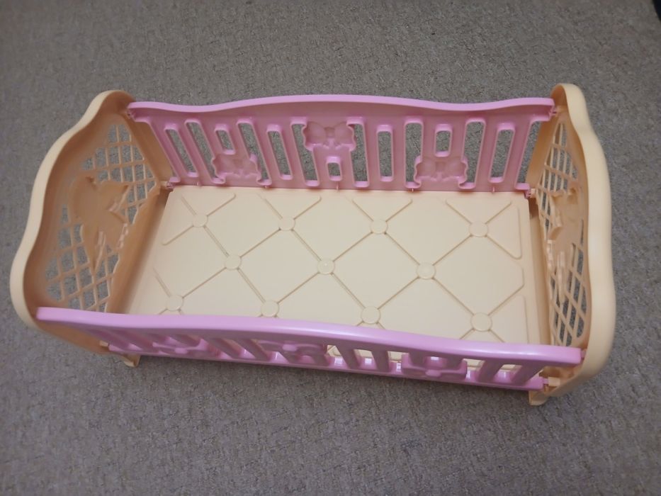 Ліжко пластикове для ляльки, пупса