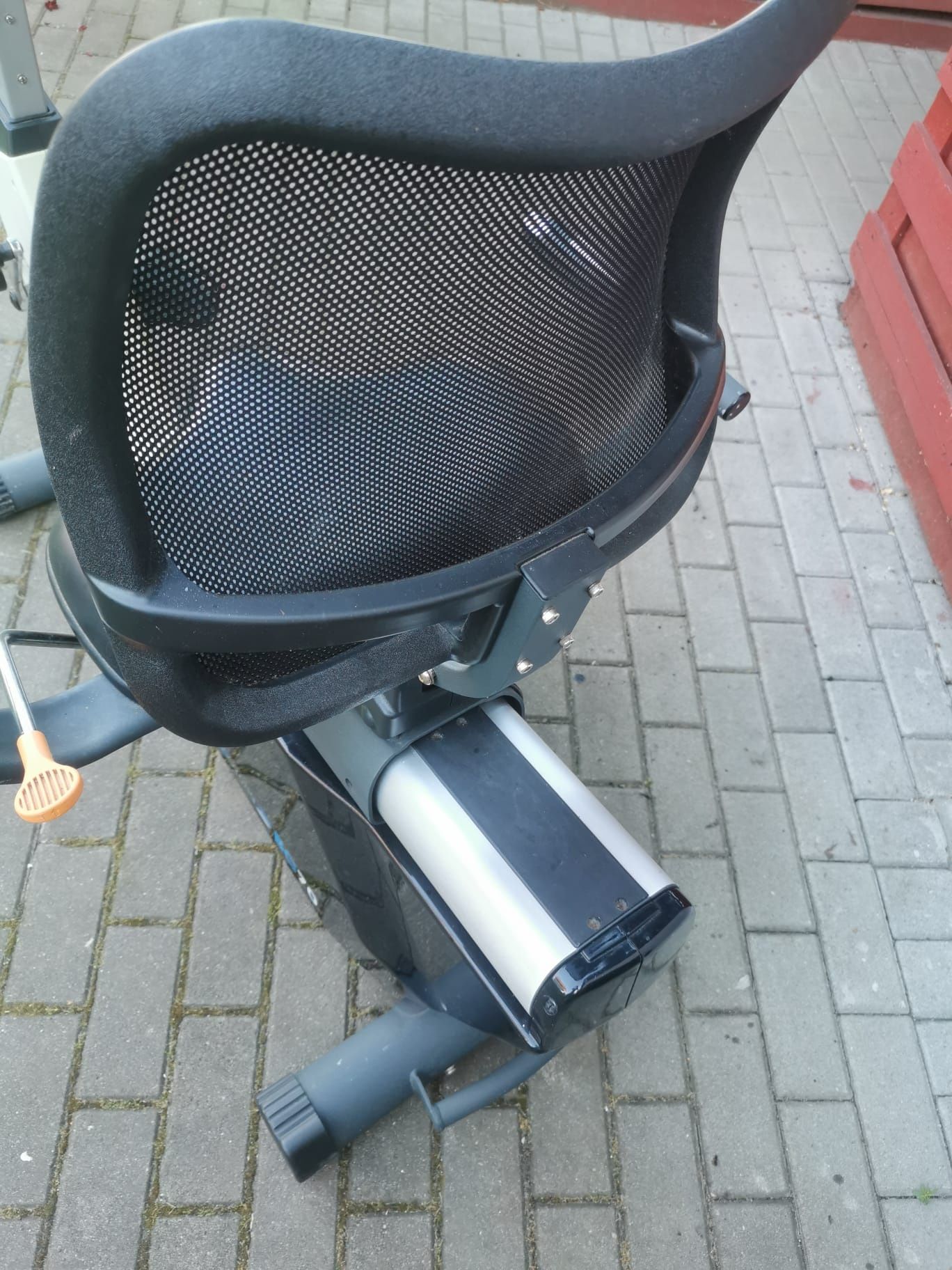 Rower poziomy CardioStrong BC70 – komfortowy, magnetyczny, idealny do