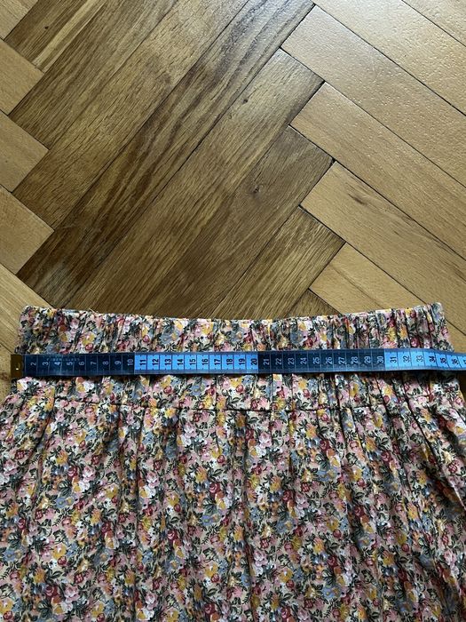 Довга вінтажна спідниця в квіточки