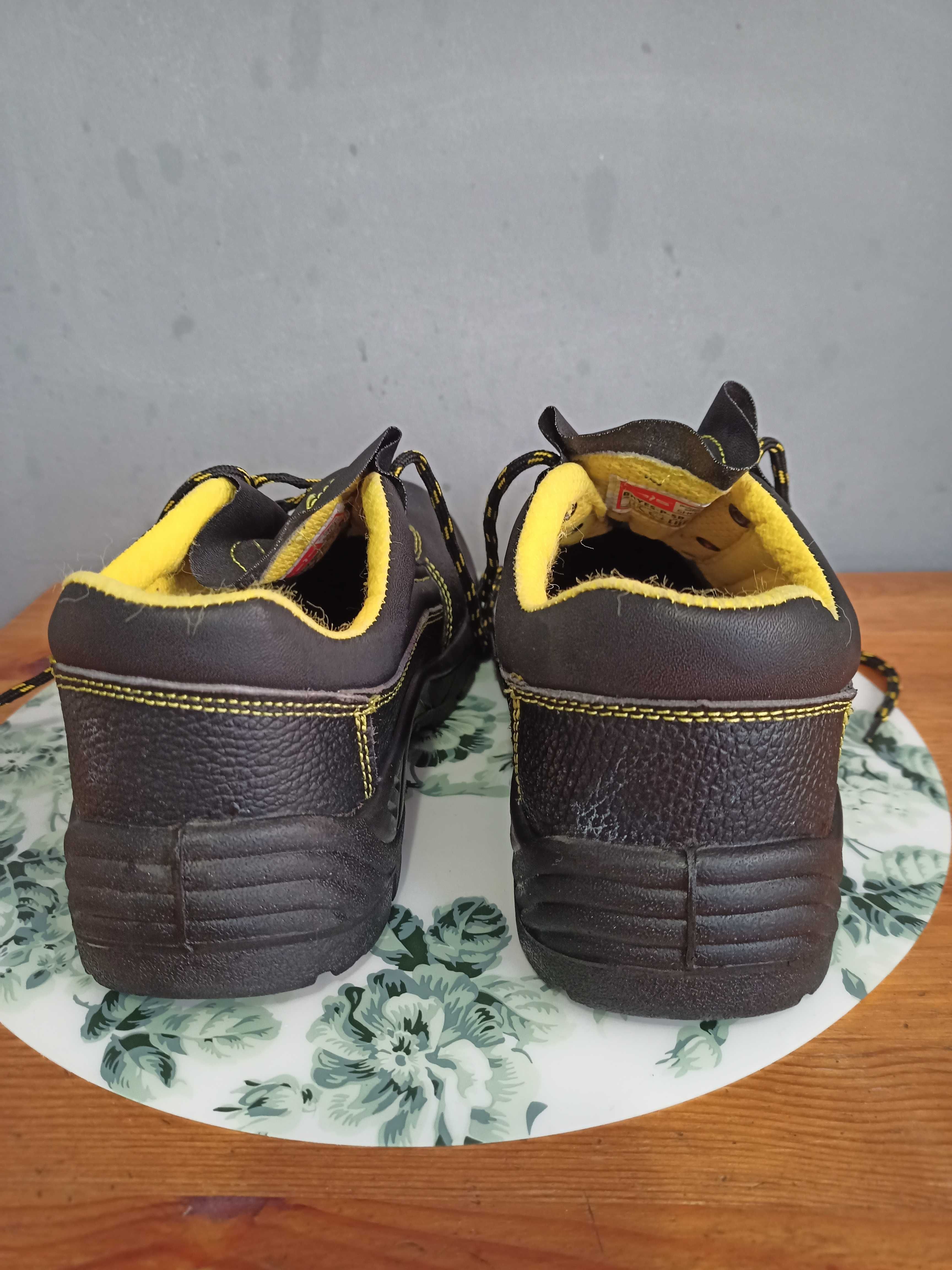 Buty robocze. Rejs. R-44.
