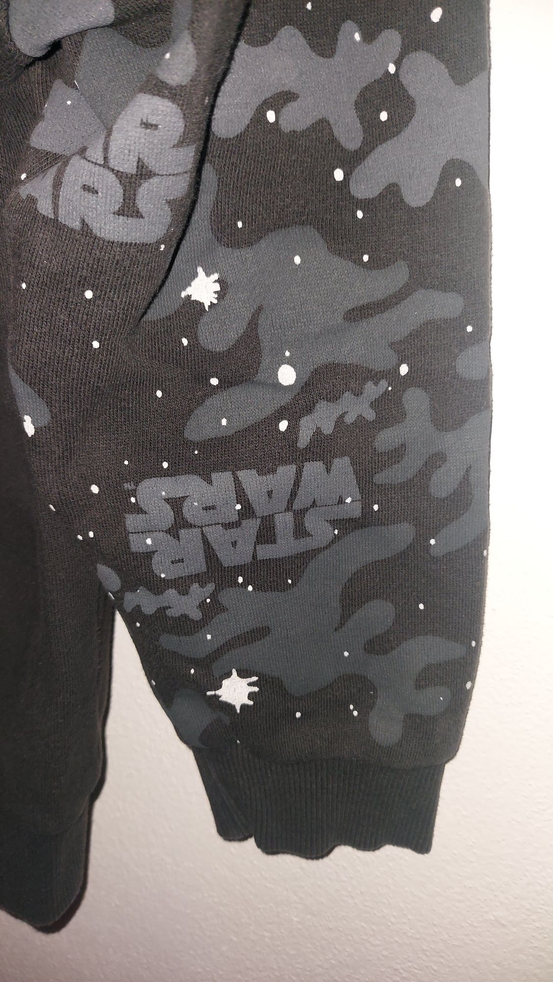 Sweat com capuz Star Wars Lucas film
Tamanho 6/7 anos