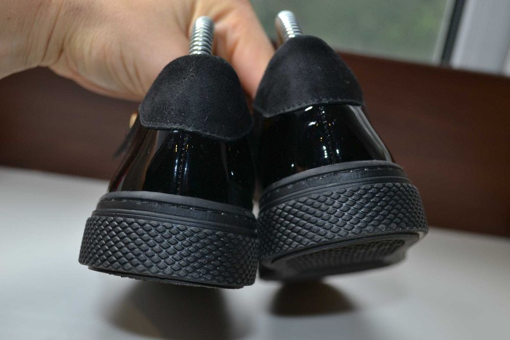 Hassia shoes 38р кожаные сникерсы кроссовки туфли