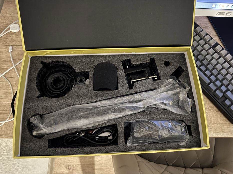 Микрофон hator Signify RGB PRO