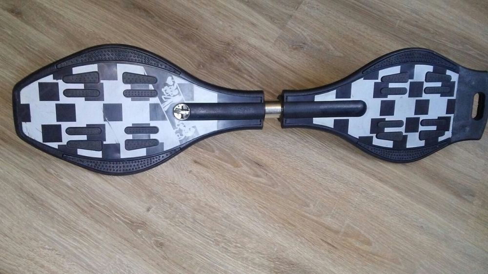 Deska deskorolka dwukołowa