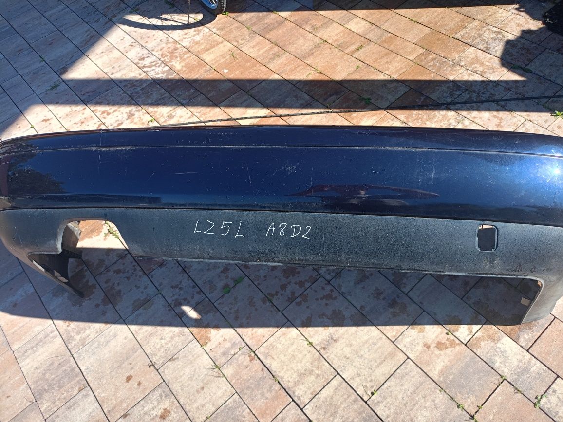 Zderzak audi A8 D2 tył lz5l