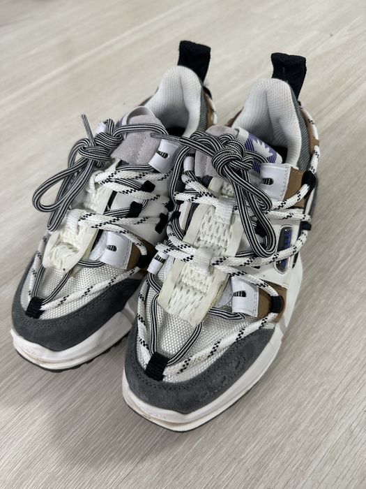 Продам кросівки взувала 1 раз