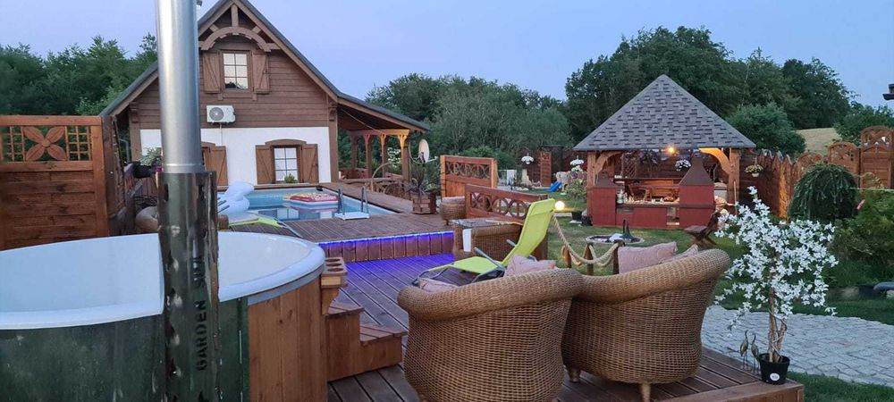 Domek ,posesja  na wyłączność na Kaszubach+ basen, bania, sauna
