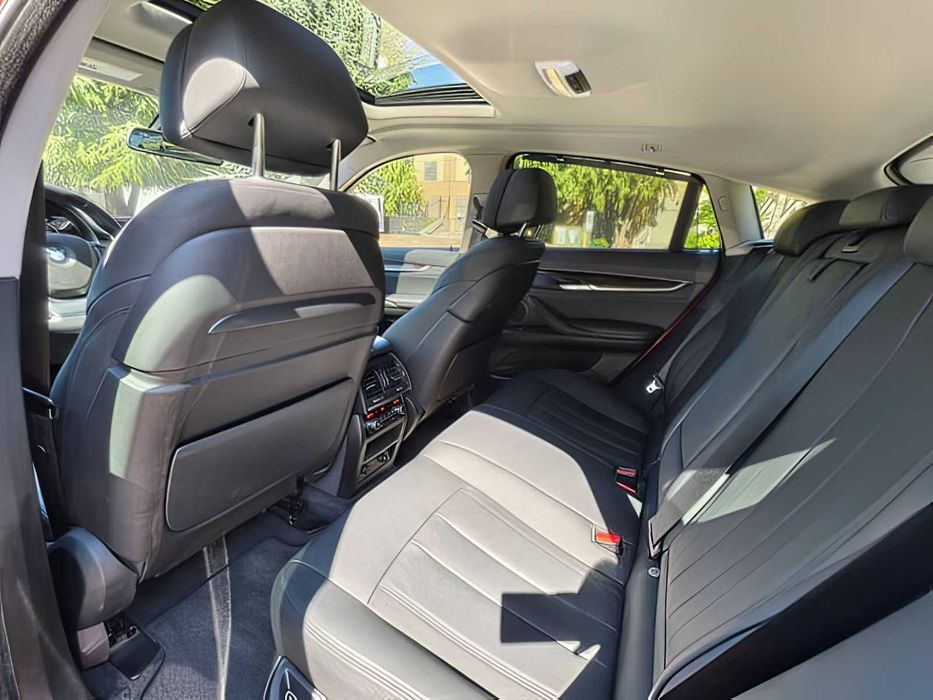 BMW X6      2016