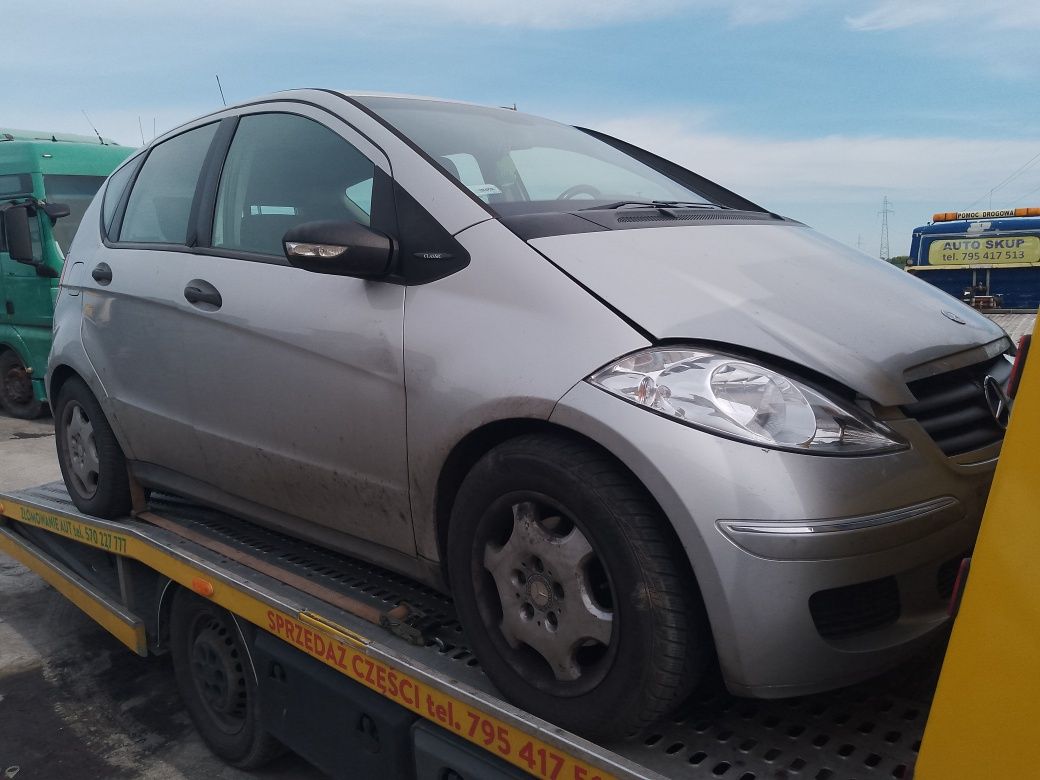 Mercedes A Klasa W169 na części drzwi klapa zderzak lampy wysyłka