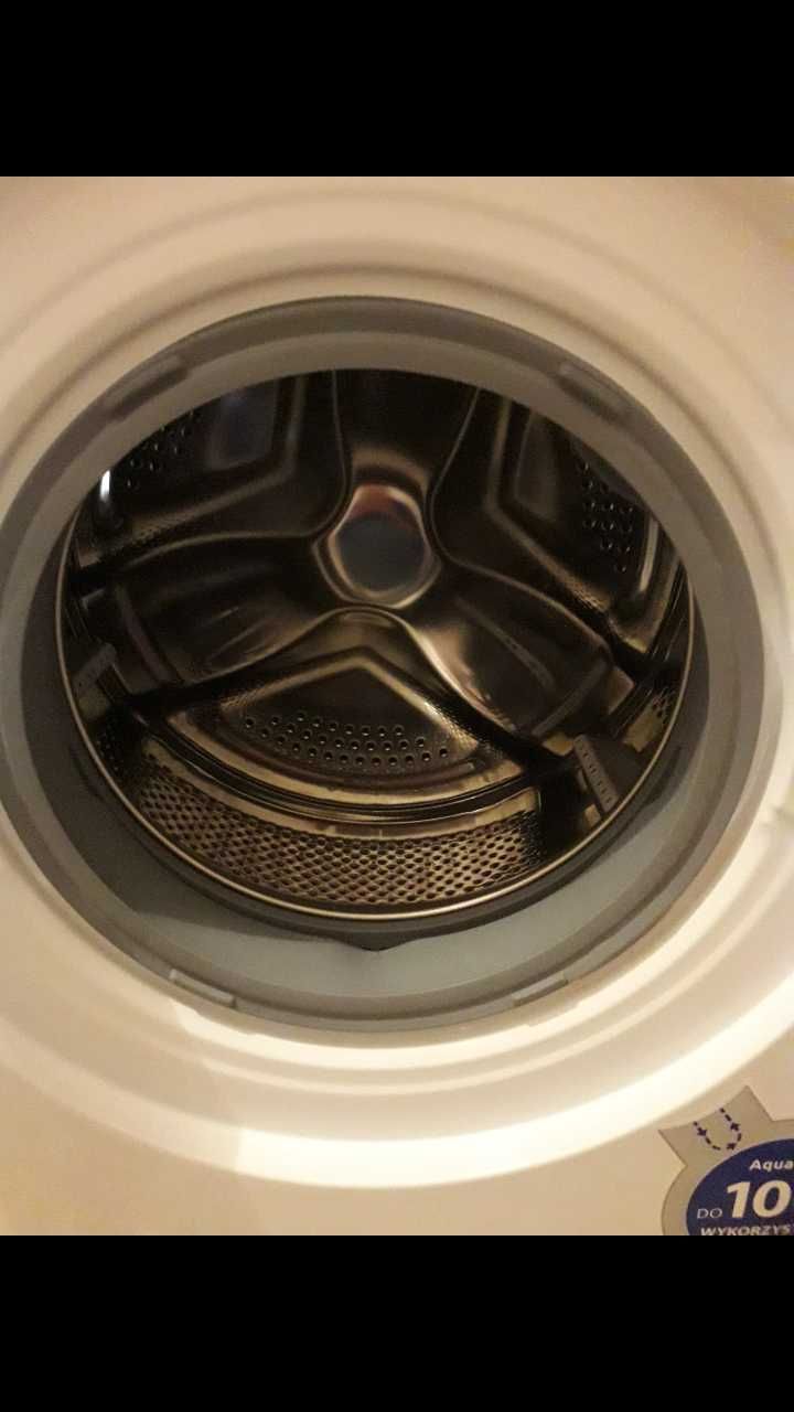 Sprzedam     pralkę