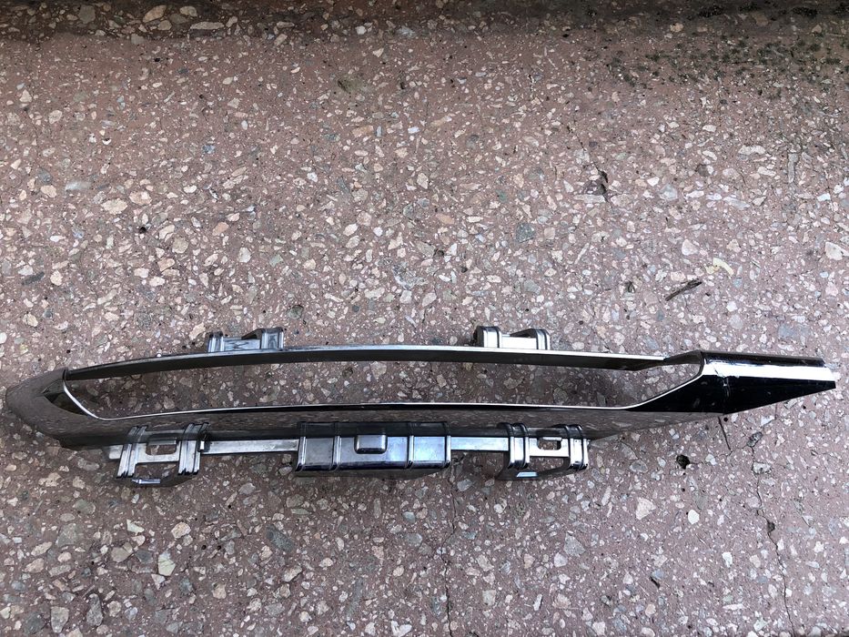 Накладка, окантовка противотуманки Mercedes W221 S-class (A2218852723)