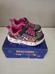 Sapatilhas SKECHERS Hert Lights Preta /Rosa tam. 28