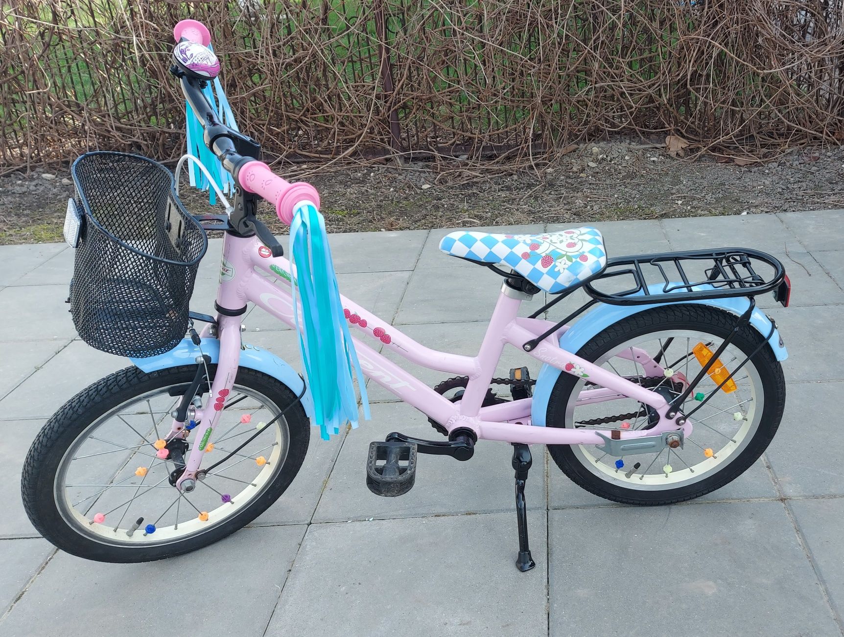 Rower / rowerek dla dziewczynki 16 z koszykiem.  Aluminiowa rama