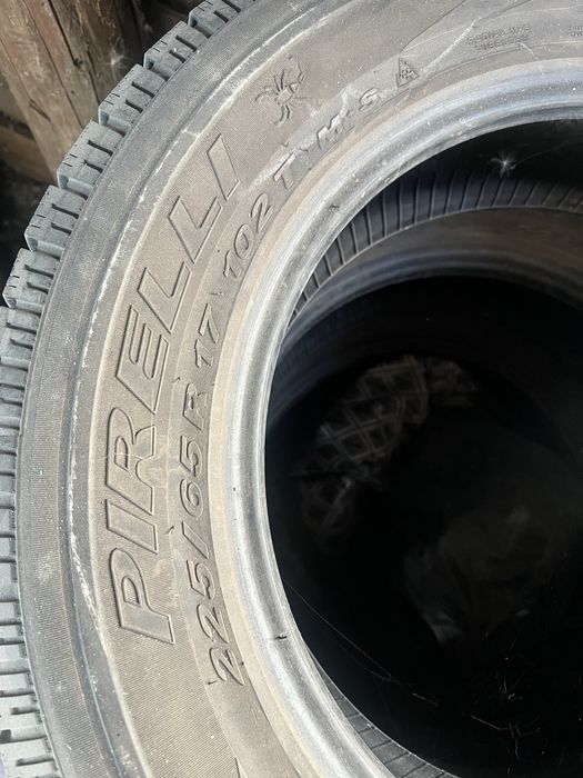 Шини 225.65.r17 Pirelli