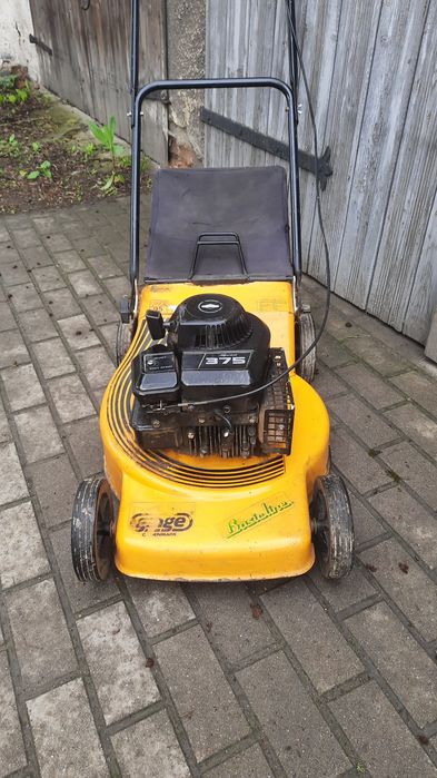 Kosiarka spalinowa z koszem i silnikiem Briggs&Stratton 375 Sprint