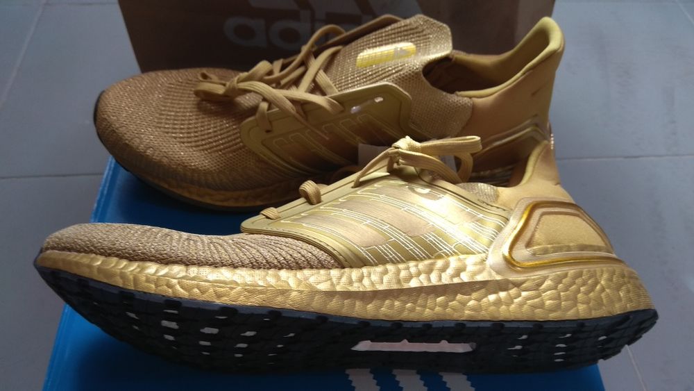 Tenis Adidas ultraboost 20 N°47 novos
