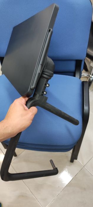 Cadeiras Azuis Versáteis com Bandeja Removível