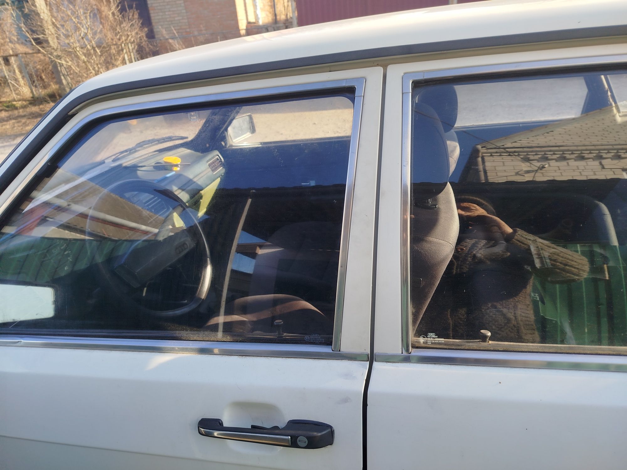 Продам Ауди 80 б 2. 1200 s