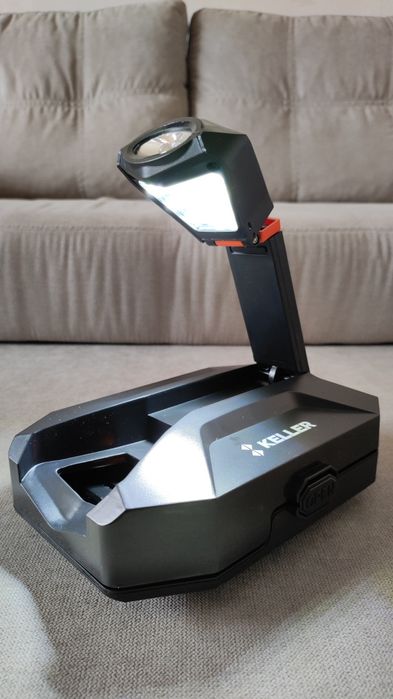 Samochodowy awaryjny zestaw narzędzi z czołówką