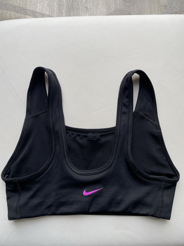 Nike czarny biustonosz sportowy S