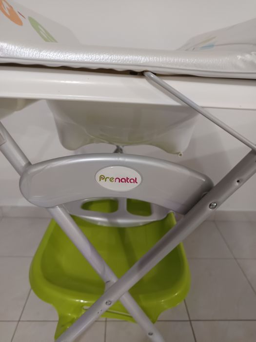 Banheira com muda fraldas