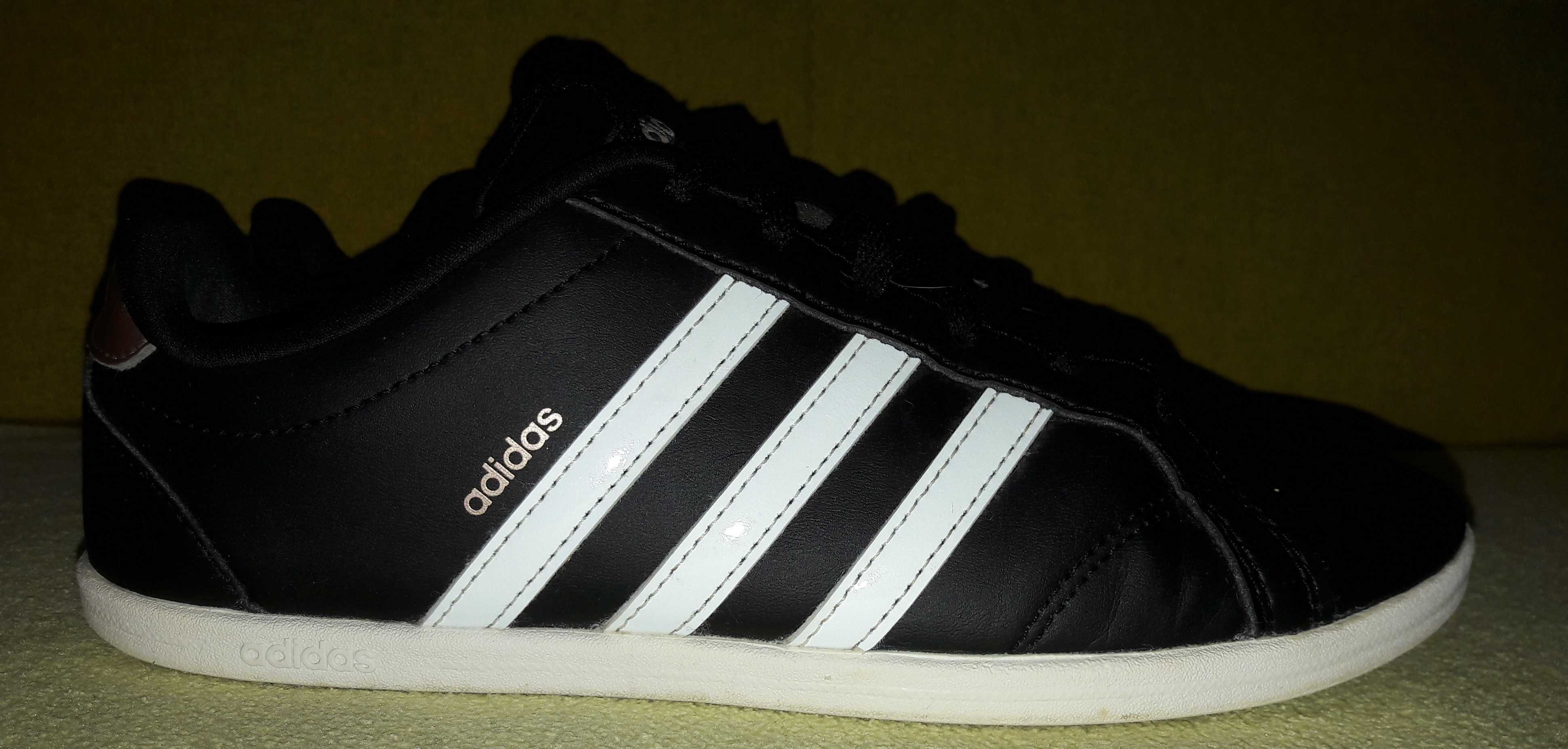 Buty Adidas model Coneo QT 38 db0126