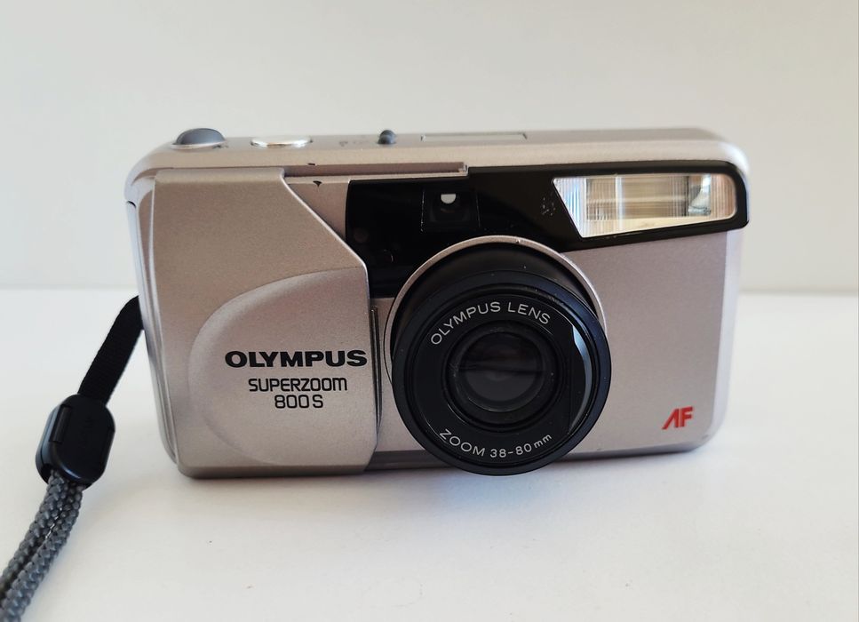 Olympus superzoom 800 S AF