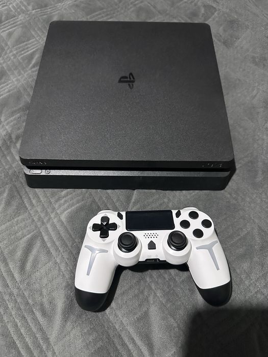 PlayStation 4 Slim 1tb + Comando Novo