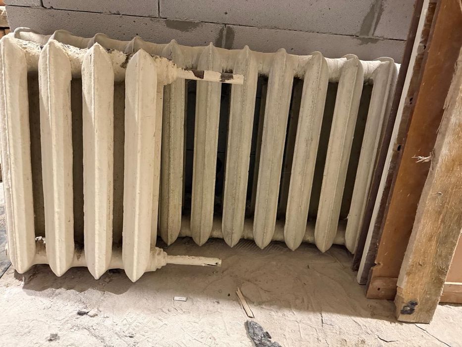 Продам чавунні батареї