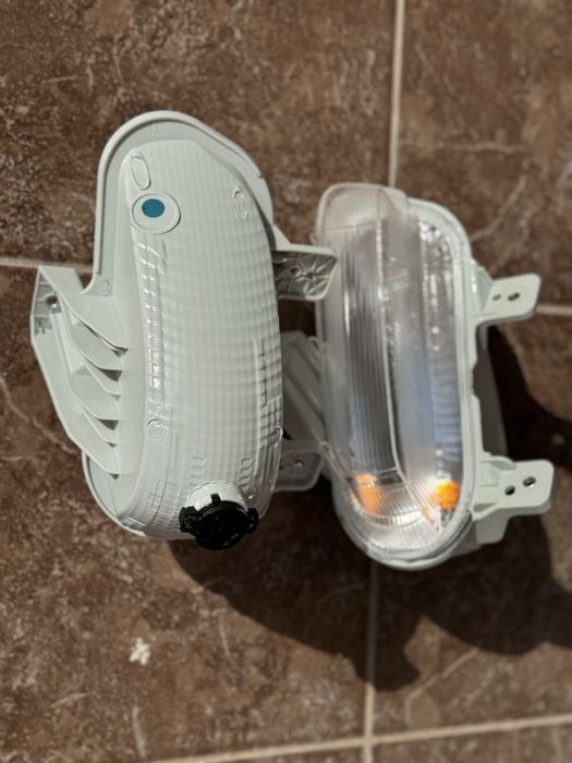 Поворотник Jeep Renegade 2019-2024 год