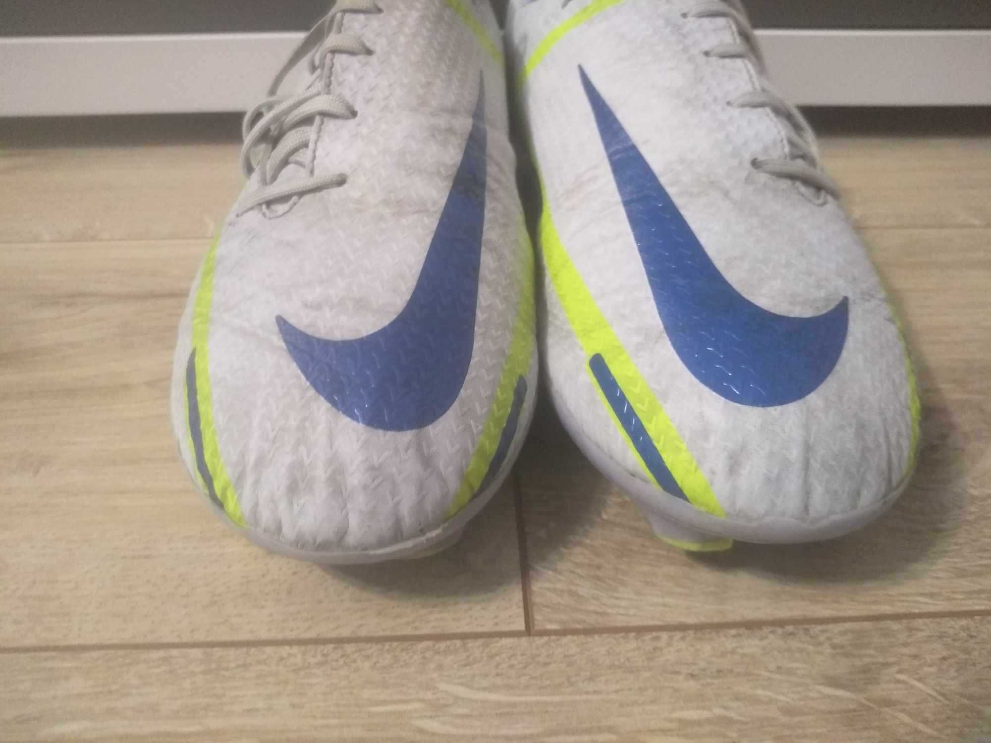 Nike Phantom GT2 Academy FG buty piłkarskie 45