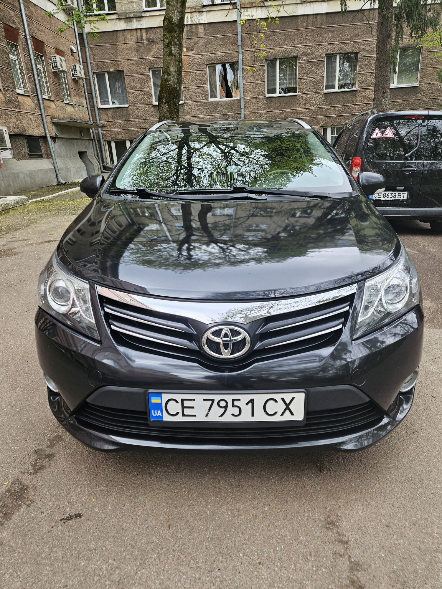 Toyota Avensis t 27 2013 року 2.0 d4d