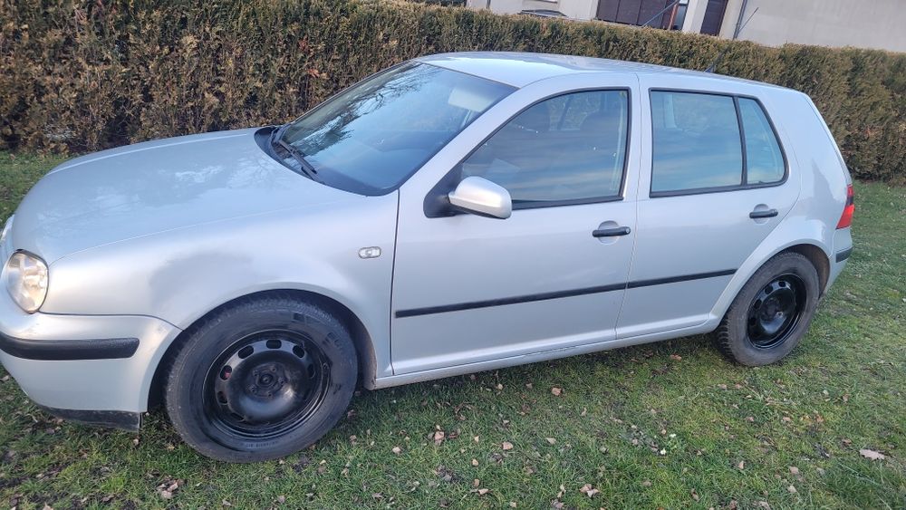 Vw Golf 1.6 rok 1999 lpg nowy przegląd