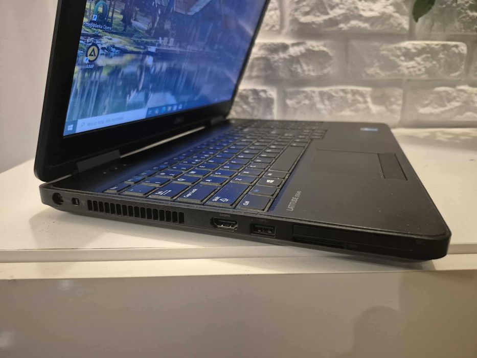 MOCNY Dell E5540 i5/16GbDDR/256SSD-Nowy/IntelHD/BATERIA-Nowa