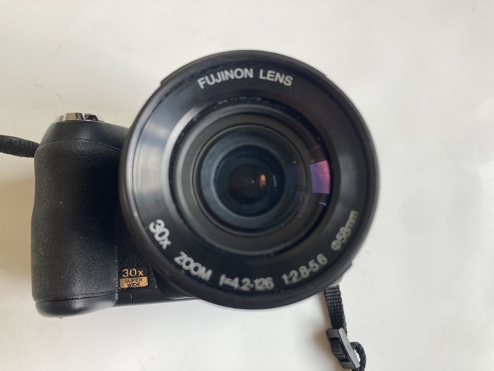Fujifilm HS10 finepix