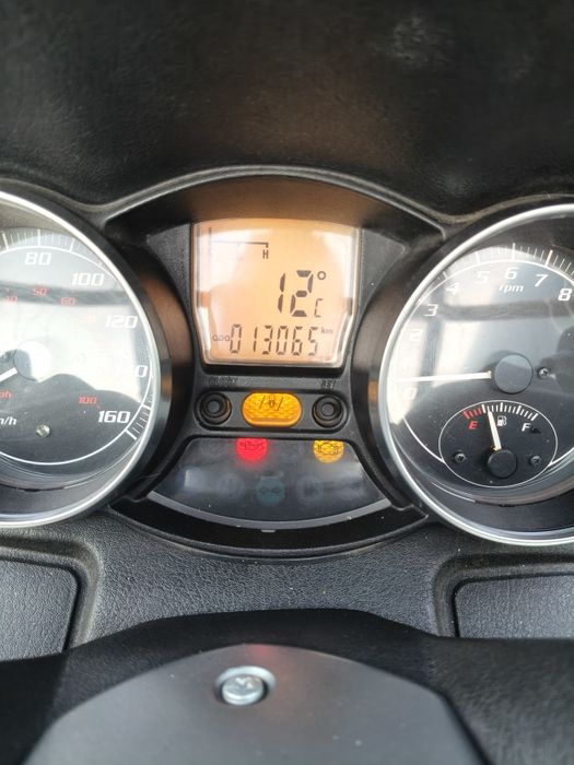 Skuter Piaggio mp3 125