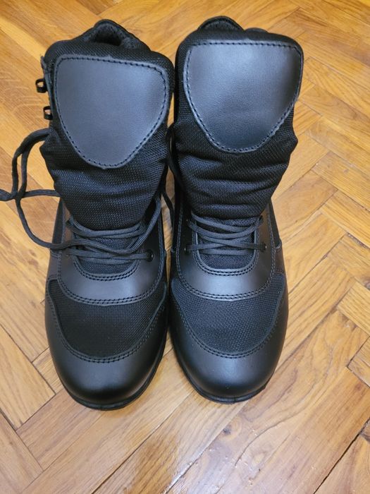 Новые ботинки Крок полицейский 45р.
