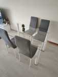 Mesa de sala com 4 cadeiras