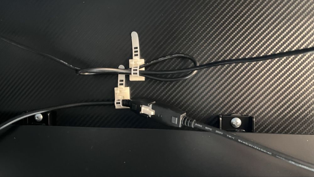 Biurko gamingowe z elektryczną regulacją wysokości GXE 100