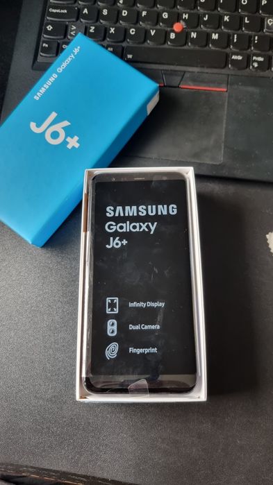Telemóvel Samsung Galaxy J6+