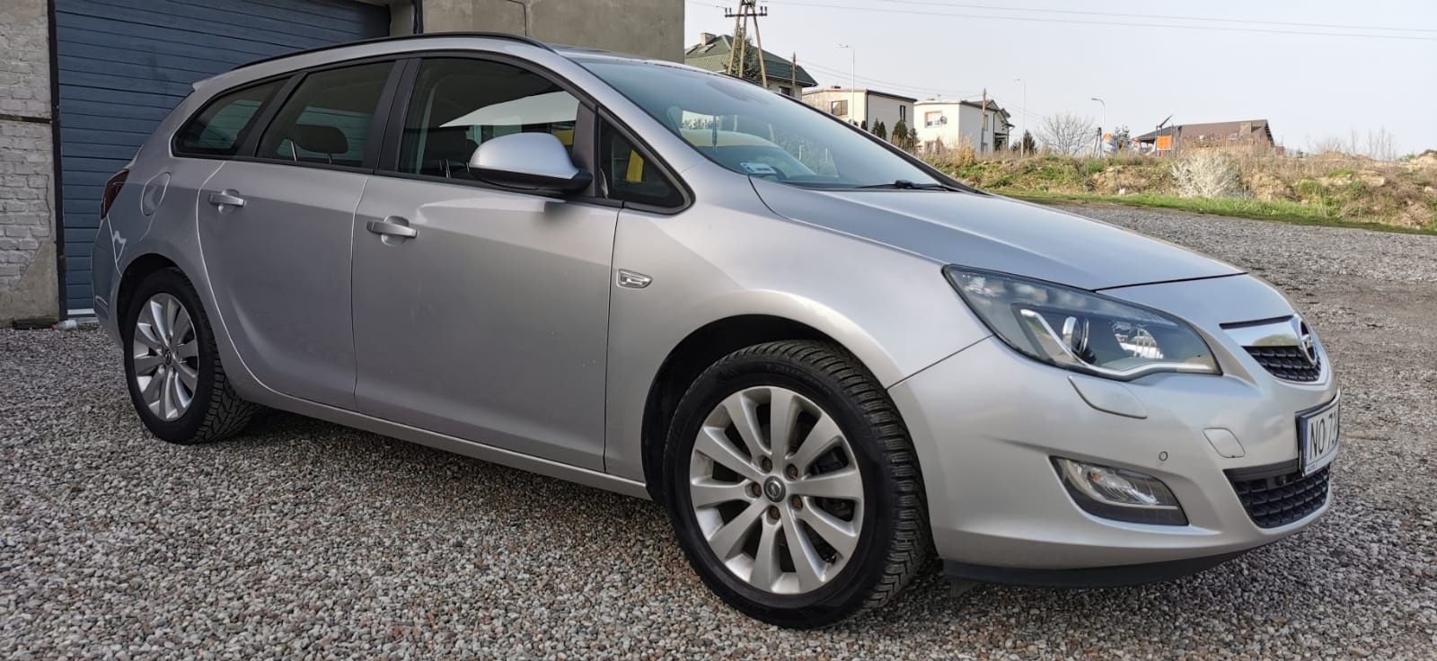 Opel Astra j 2011