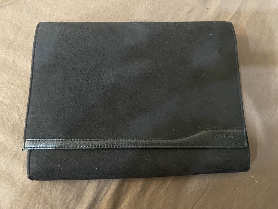 ASUS u1e б/у идеал